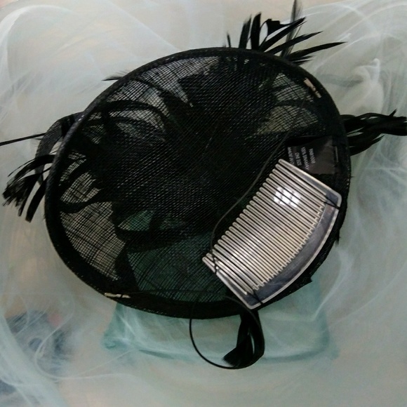 Chic and Petite Feather Cap!